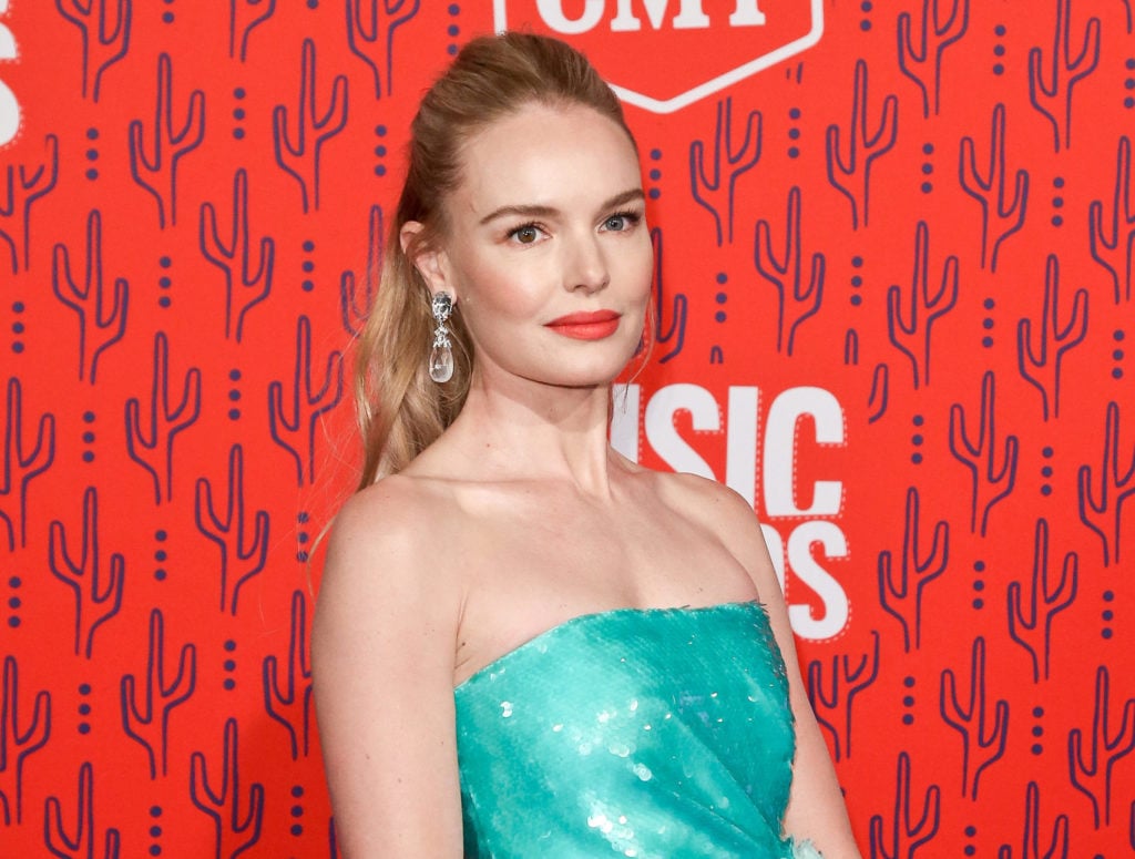 Kate Bosworth always knocks it out of the park with her dresses, despite her knock knees